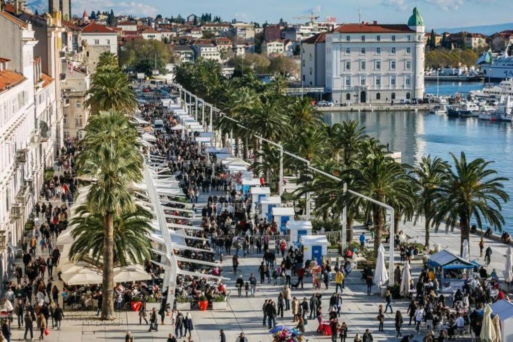 Apartman Drago 4* - 2 Minutes From The Town Centre Split Eksteriør billede